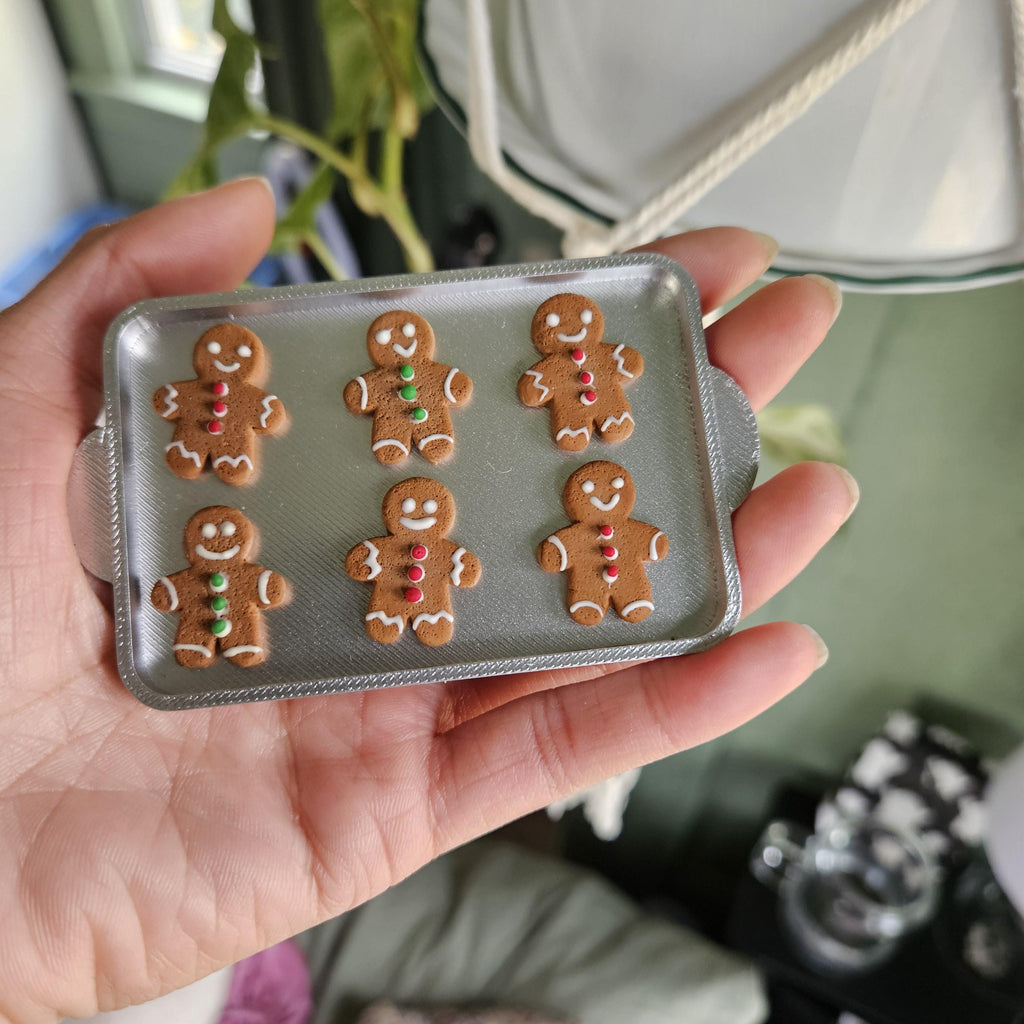 Gingerbread Cookie Pan Magnet – Mini Holiday Fridge Magnet, Christmas Baking Décor, Baker Gift